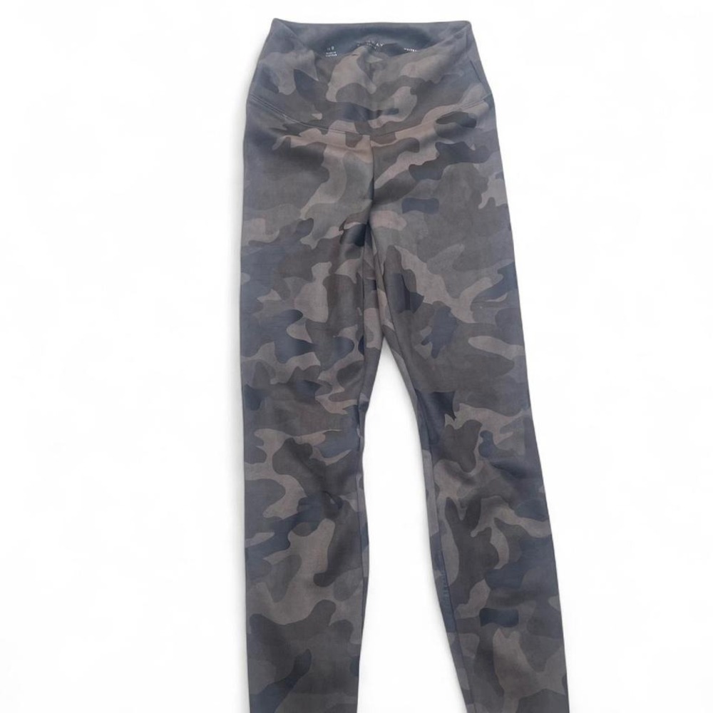 White House blaxk market camo leggings